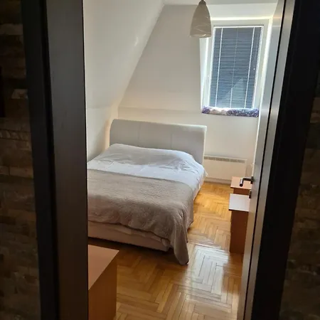 Kraljevski Apartment *