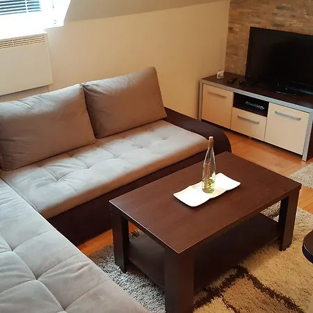 Kraljevski Apartment