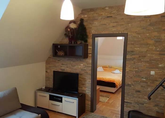 Kraljevski Lägenhet *